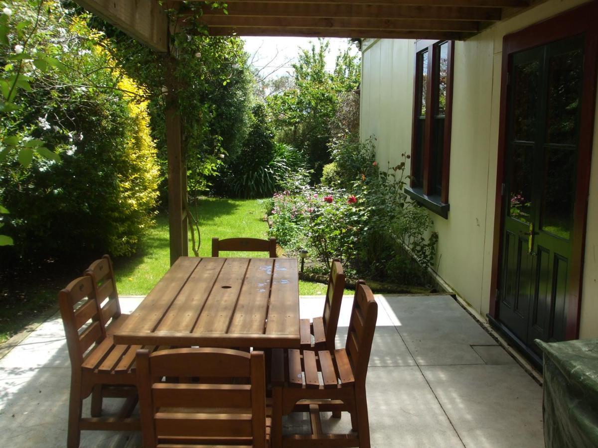 Villa In The Vines Martinborough Exterior photo