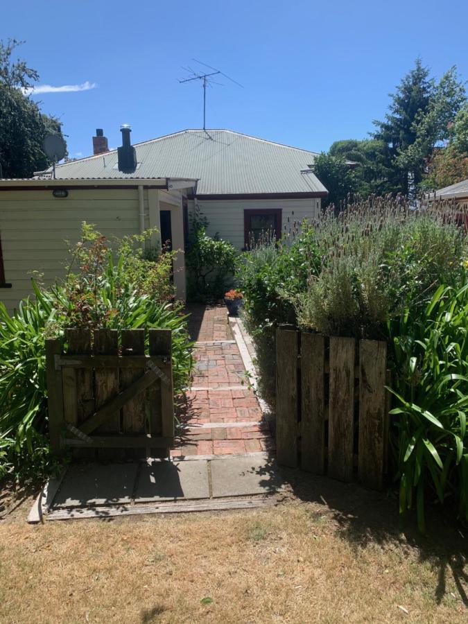 Villa In The Vines Martinborough Exterior photo