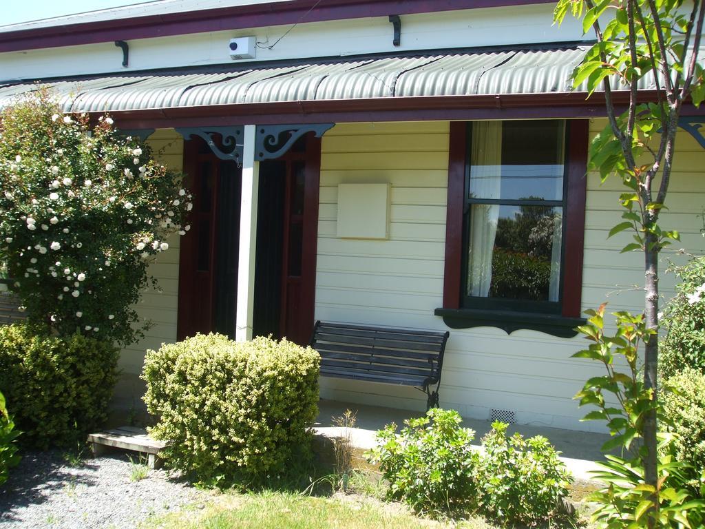 Villa In The Vines Martinborough Exterior photo